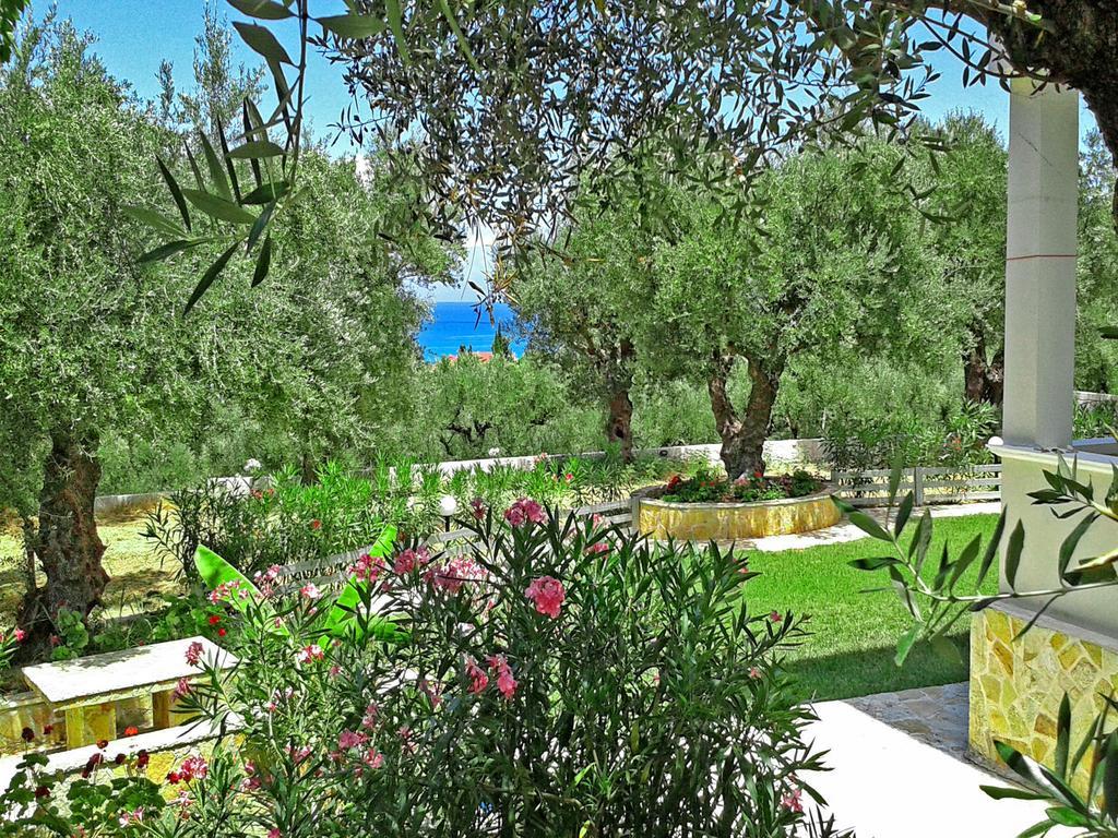 Pouliezos Koklanis Zante * Alykes (Zakynthos)